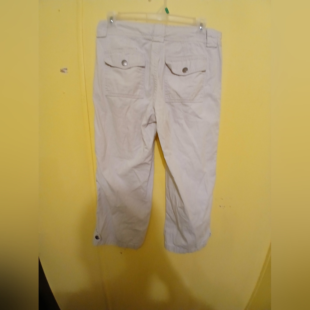 Capris - Picture 7 of 11